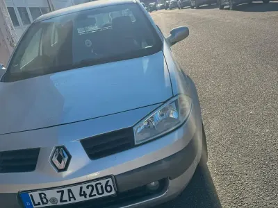 Gebraucht Renault Mégane II 2005 Silber Kleinwagen