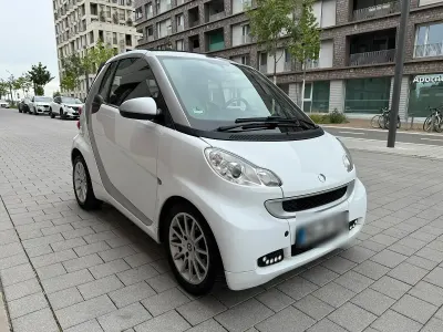 Gebraucht Smart ForTwo Cabrio 71 PS (52 kW) 2011 Weiß Cabrio