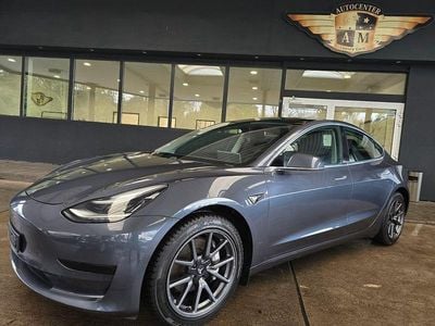 Grau metallic Gebraucht 2020 Tesla Model 3 Standard Range Plus Limousine | 21.900 € (Guter Preis)