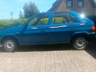 Gebraucht Skoda Favorit 60 PS (44 kW) 1992 Blau Kleinwagen