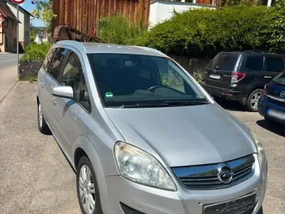 Gebraucht Opel Zafira 2008 Grau Van / Kleinbus