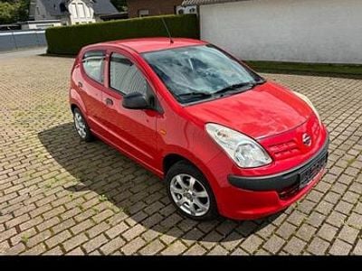 Nissan Pixo