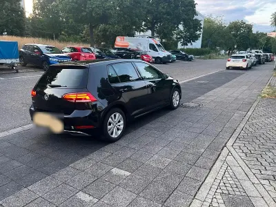 Gebraucht VW Golf VII 125 PS (91 kW) 2018 Schwarz Kleinwagen