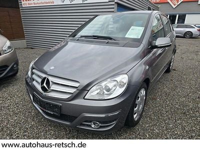 Grau Gebraucht 2011 Mercedes B160 Van / Kleinbus | 6.900 € (Fairer Preis)