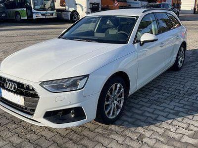Weiß Gebraucht 2023 Audi A4 Sport Kombi | 27.251 € (Fairer Preis)