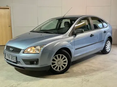 Gebraucht Ford Focus Trend 101 PS (74 kW) 2006 Blau Limousine