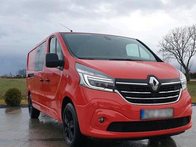 Gebraucht Renault Trafic 145 PS (106 kW) 2019 Rot Van / Kleinbus
