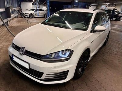 Gebraucht VW Golf VII GTD 184 PS (135 kW) 2015 Weiß Kombi
