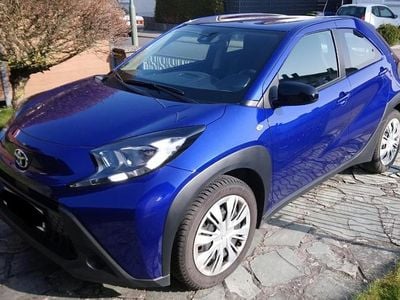 Gebraucht Toyota Aygo X X-play 72 PS (52 kW) 2024 Blau SUV