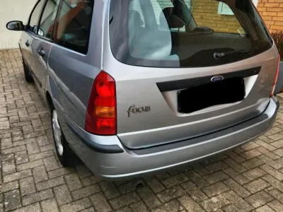 Gebraucht Ford Focus 101 PS (74 kW) 2002 Silber Kombi