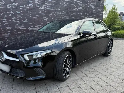Gebraucht Mercedes A200 163 PS (119 kW) 2018 Schwarz Limousine