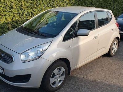 Gebraucht Kia Venga Spirit 125 PS (91 kW) 2010 Beige Kleinwagen