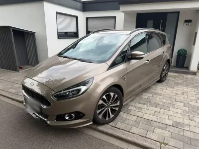 Gebraucht Ford S-MAX ST-Line 241 PS (177 kW) 2019 Braun Van / Kleinbus