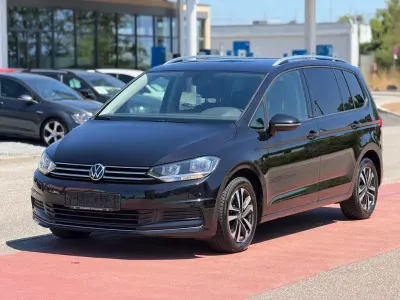 Gebraucht VW Touran United 150 PS (110 kW) 2021 Schwarz Van / Kleinbus