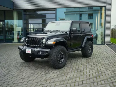 Neu Jeep Wrangler 272 PS (200 kW) 2025 Schwarz SUV