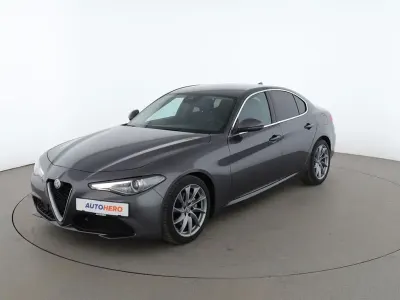 Gebraucht Alfa Romeo Giulia Super 180 PS (132 kW) 2017 Grau Limousine