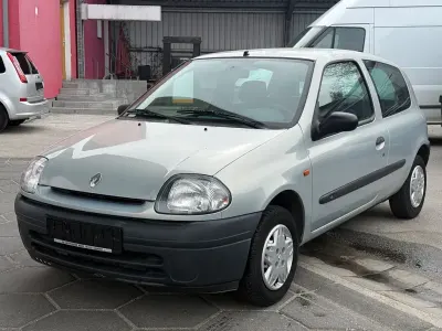Brugt Renault Clio II Basis 58 HK (42 kW) 1999 Sølv Sedan