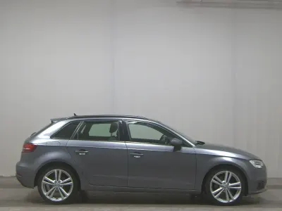 Gebraucht Audi A3 Sport 184 PS (135 kW) 2020 Grau Limousine