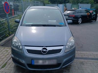 gebraucht Opel Zafira 1,8 7 sitza