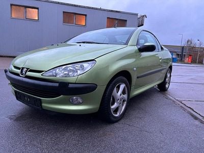 Gebraucht Peugeot 206 CC Platinum 109 PS (80 kW) 2001 Grün Cabrio