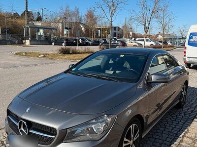 Gebraucht Mercedes CLA200 156 PS (114 kW) 2013 Grau Limousine