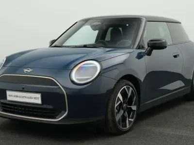 Gebraucht Mini Cooper Favoured 135 kW (184 PS) 2025 Blau Kleinwagen