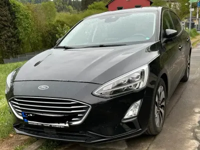 Gebraucht Ford Focus 125 PS (91 kW) 2019 Schwarz Limousine