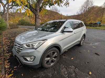 Hyundai Grand Santa Fe