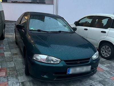Grün Gebraucht 2000 Mitsubishi Colt Coupé | 2.999 €