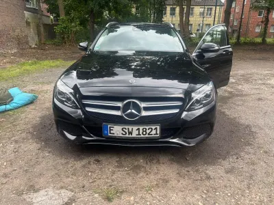 Gebraucht Mercedes C180 156 PS (114 kW) 2017 Schwarz Kombi