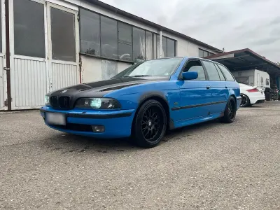 Gebraucht BMW 530 184 PS (135 kW) 1999 Blau Kombi