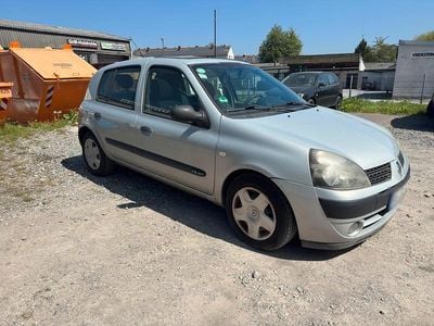 Usata Renault Clio II 98 CV (72 kW) 2003 Utilitaria