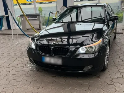 Gebraucht BMW 525 197 PS (144 kW) 2009 Schwarz Limousine