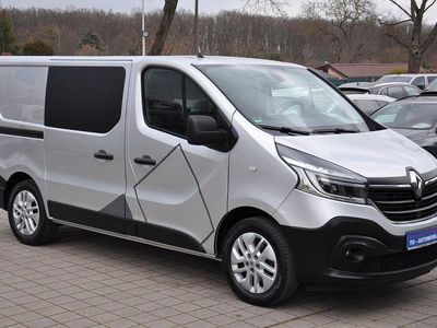 Gebraucht Renault Trafic Komfort 170 PS (125 kW) 2021 Silber Van / Kleinbus