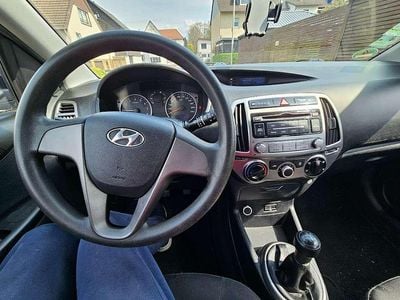 Second-hand Hyundai i20 Classic 86 CP (63 kW) 2014 Alb Hatchback