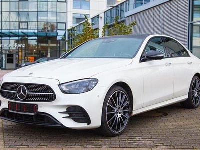Weiß Gebraucht 2023 Mercedes E450 Limousine | 59.900 € (Teuer)