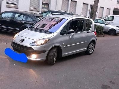 Gebraucht Peugeot 1007 101 PS (74 kW) 2008 Gelb Van / Kleinbus