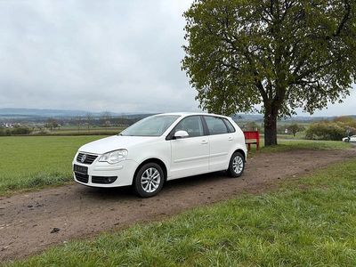 Gebraucht VW Polo 80 PS (58 kW) 2009 Weiß Kleinwagen