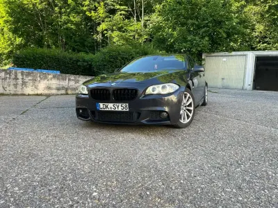 Gebraucht BMW 530 245 PS (180 kW) 2011 Grau Limousine
