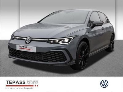 Grau Gebraucht 2024 VW Golf VIII GTD Limousine | 41.980 € (Teuer)