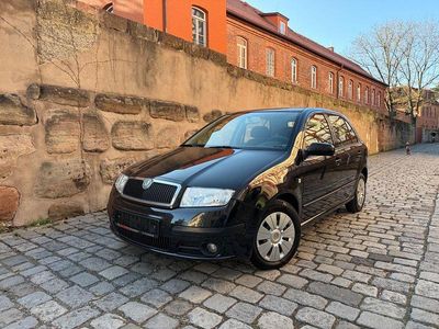 Schwarz Gebraucht 2006 Skoda Fabia Ambiente Limousine | 3.850 € (Teuer)