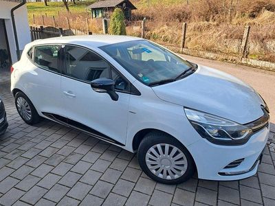 Gebraucht Renault Clio IV LIMITED 73 PS (53 kW) 2016 Weiß Limousine