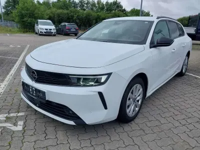 Gebraucht Opel Astra Elegance 131 PS (96 kW) 2024 Weiß Kleinwagen