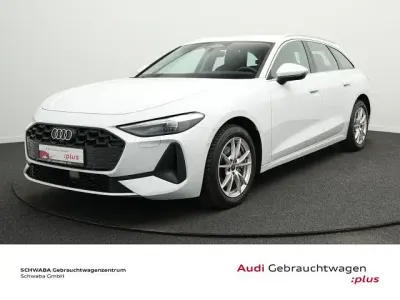 Gebraucht Audi A5 Sport 204 PS (150 kW) 2025 Gletscherweiß metallic Kombi