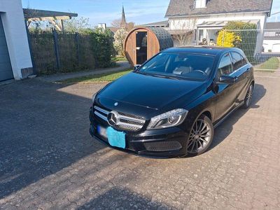 Usata Mercedes 200 156 CV (114 kW) 2014 Nero Berlina