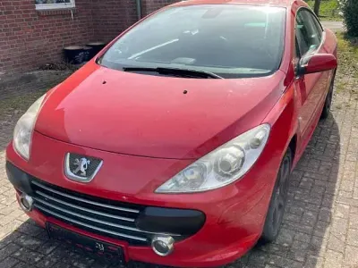 Gebraucht Peugeot 307 CC 140 PS (102 kW) 2006 Rot Cabrio