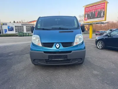 Gebraucht Renault Trafic 145 PS (106 kW) 2010 Grün Van / Kleinbus
