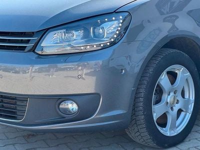 Gebraucht VW Touran Life 140 PS (102 kW) 2013 Grau Van / Kleinbus