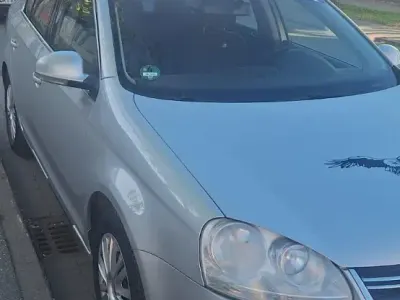 Używany VW Jetta 116 KM (85 kW) 2006 Srebrny Sedan/Limuzyna