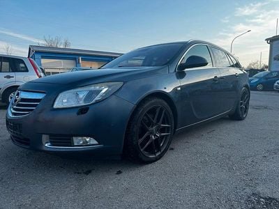 Usata Opel Insignia 160 CV (117 kW) 2009 Blu Station wagon